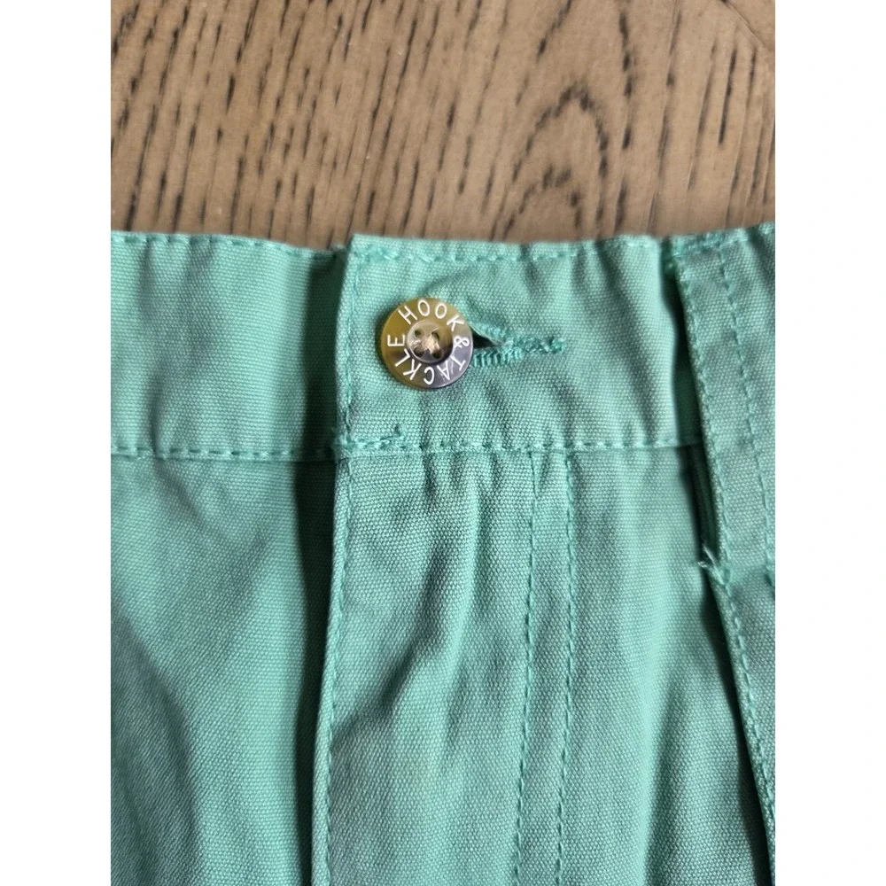 Hook & Tackle Beer Can Island Shorts Men's Size 34 Light Green Cotton